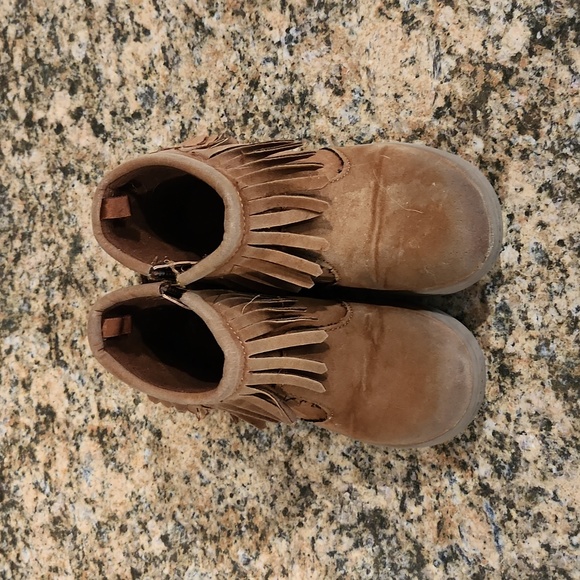 Girls Carters Toddler Suede Boots Size 10 - Picture 2 of 7